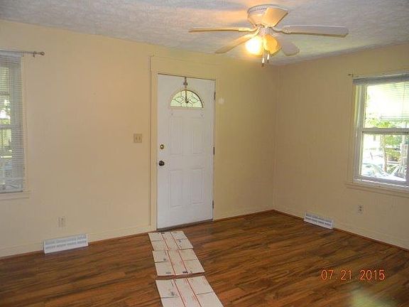 2nd image of 717 W Cleary St