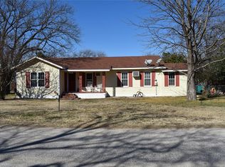 105 E Wilkerson St, Itasca, TX 76055