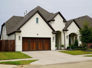 2708 Stadium View Dr, Fort Worth, TX 76118
