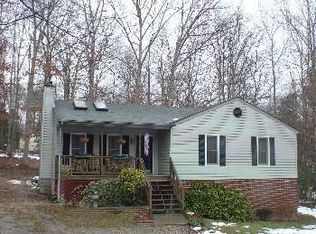 11000 Sunfield Dr, Midlothian, VA 23112