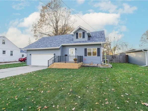 603 E 9th St S, Newton, IA 50208