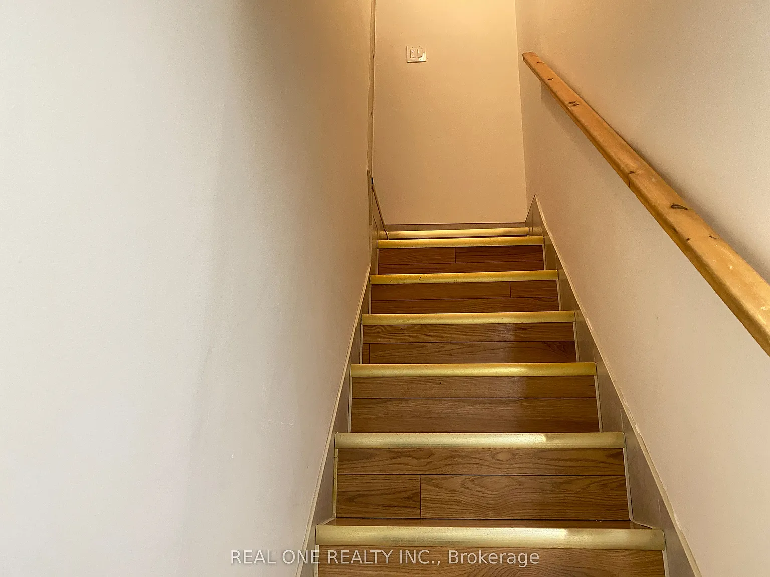 3 bed, $1,850 — Photo 2
