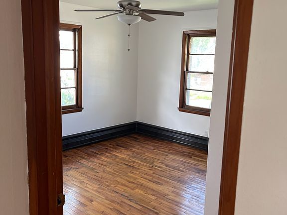 4th image of 604-608 E Randolph St