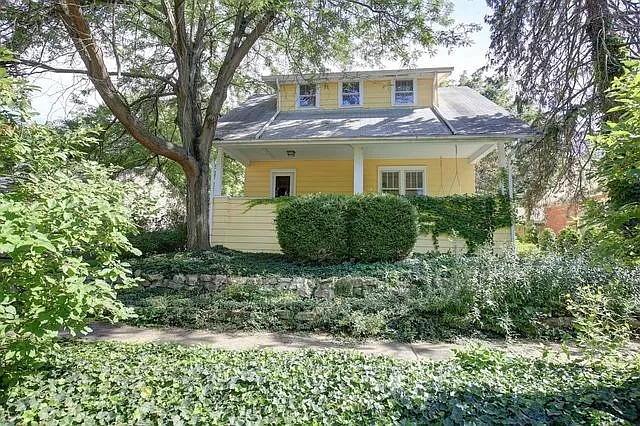 617 W Union St photo 1