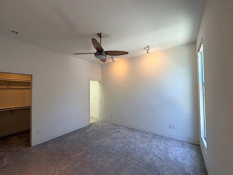 4410 N 27th St #7 — Photo 22
