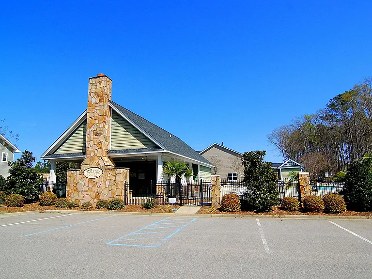 223 Forest Green Dr — Photo 26