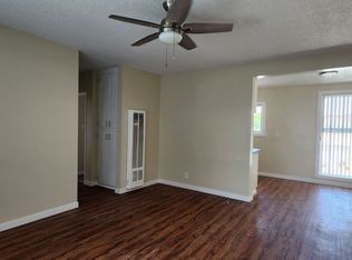 210 E 29th St, Long Beach, CA 90806