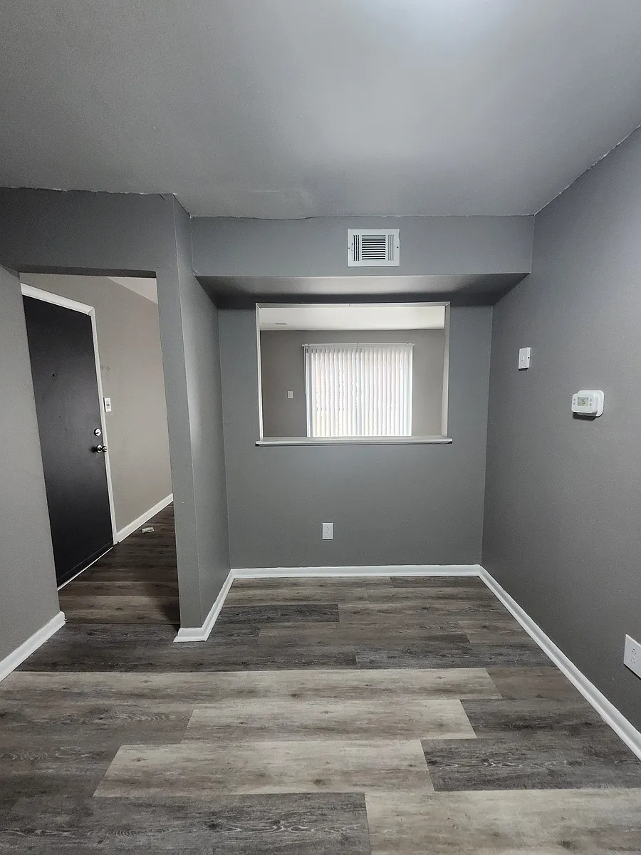 Building Photo - 856 Coolbrook Rd #5