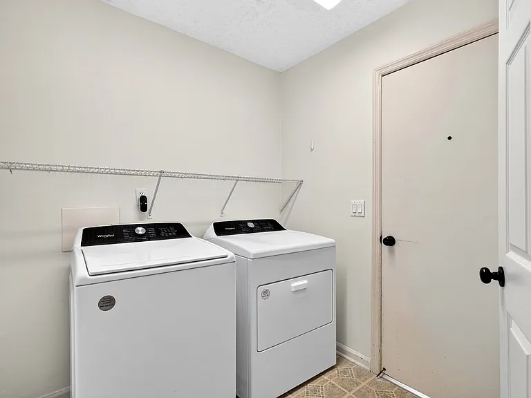 6523 Concord Rd — Photo 39