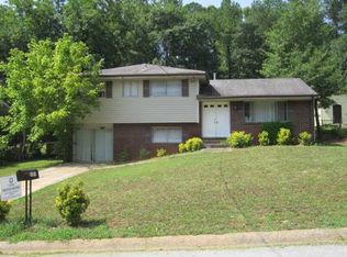 951 Queen Elizabeth Way, Morrow, GA 30260