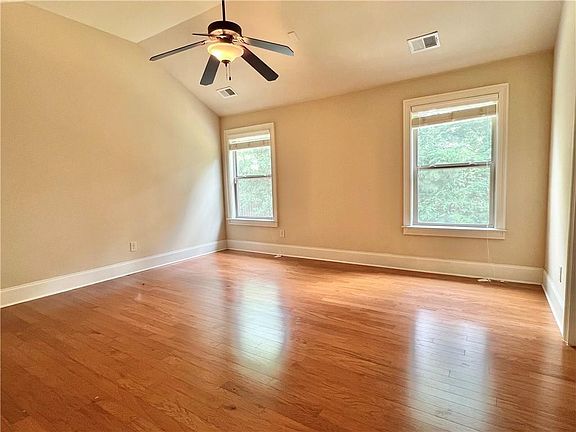 5th image of 590 Summerstone Ln