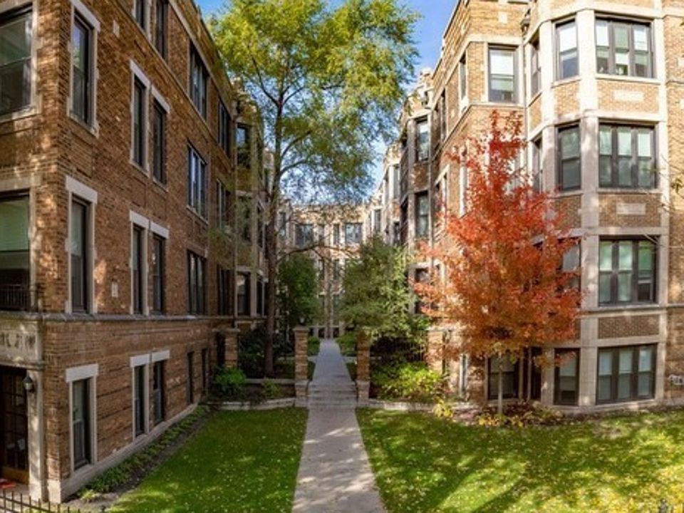 1st image of 1372 W Greenleaf Ave APT 3N
