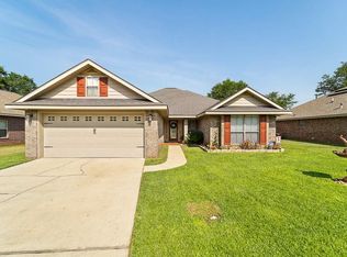 2253 Farrington Loop E, Semmes, AL 36575