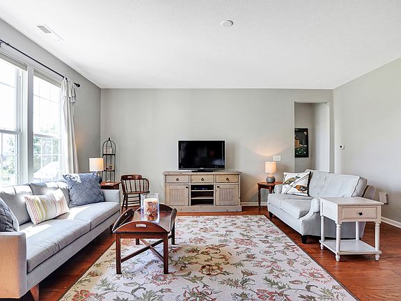 5th image of 507 King Fisher Dr