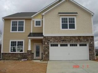 2802 Aldergrove Rd, Matthews, NC 28105