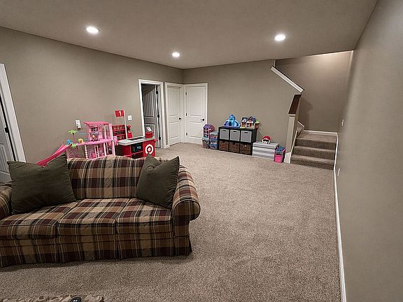 4th image of 6526 Prairie Grass Ln