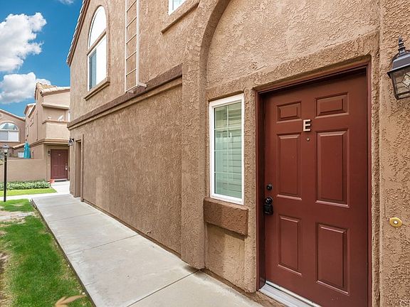 3rd image of 14704 Moon Crest Ln Unit E