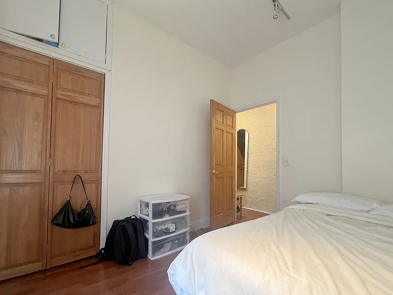 329 E 13th St #1A — Photo 9