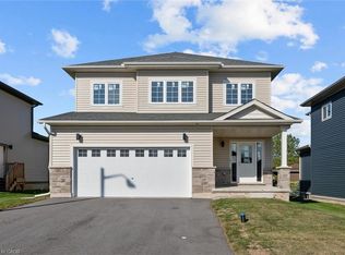122 Hillcrest Rd, Pt Colborne, ON L3K6E4