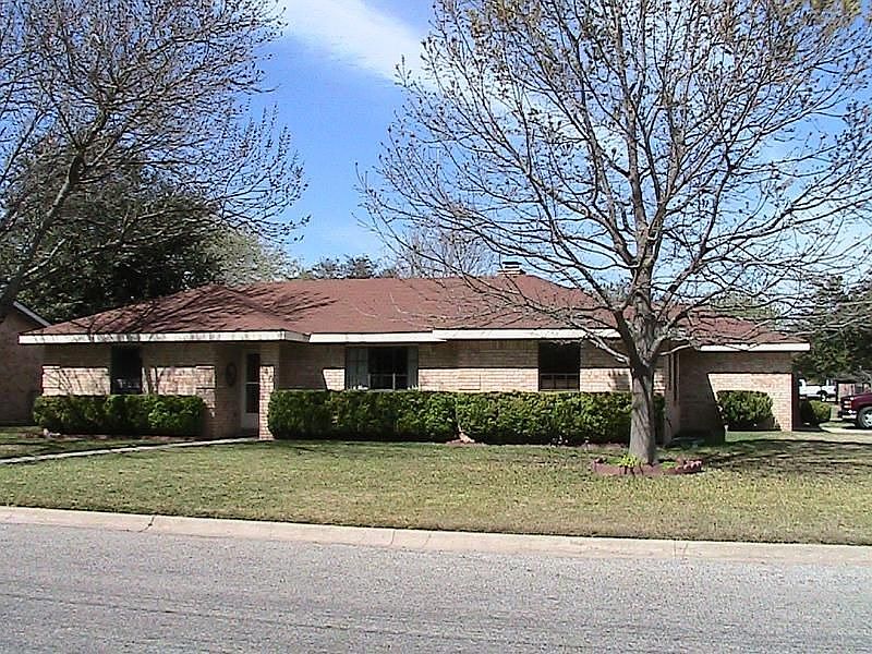 1st image of 140 Larkspur Dr