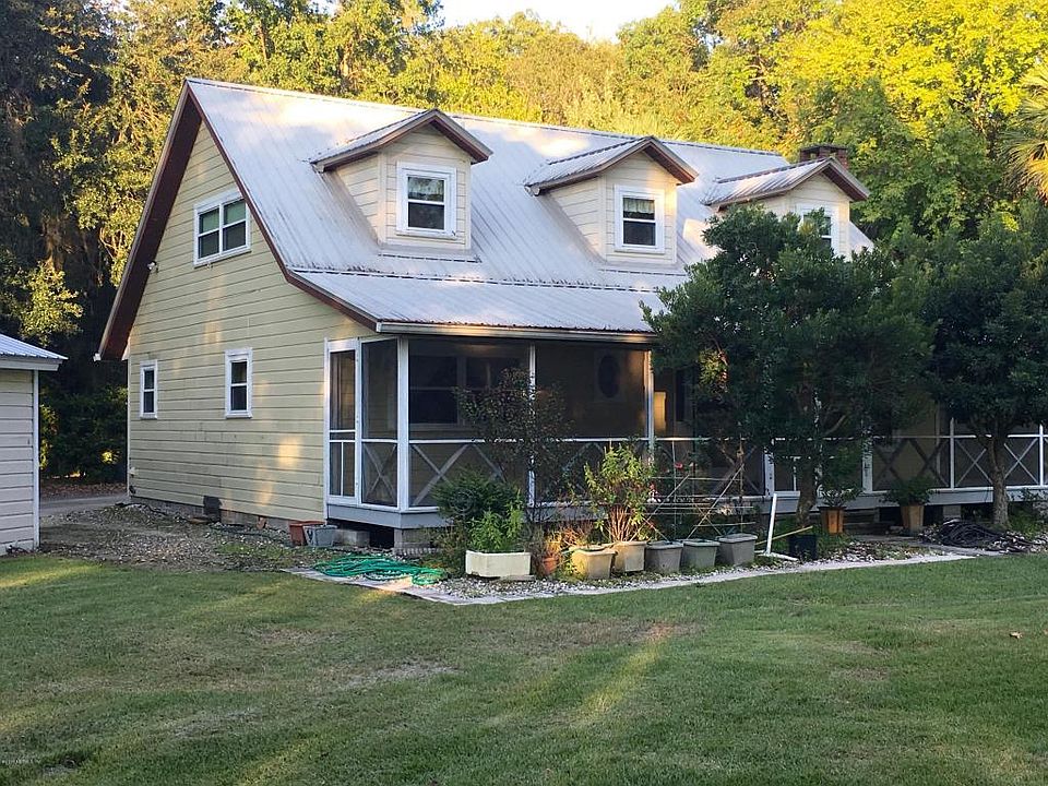 1st image of 108 Canal Dr E