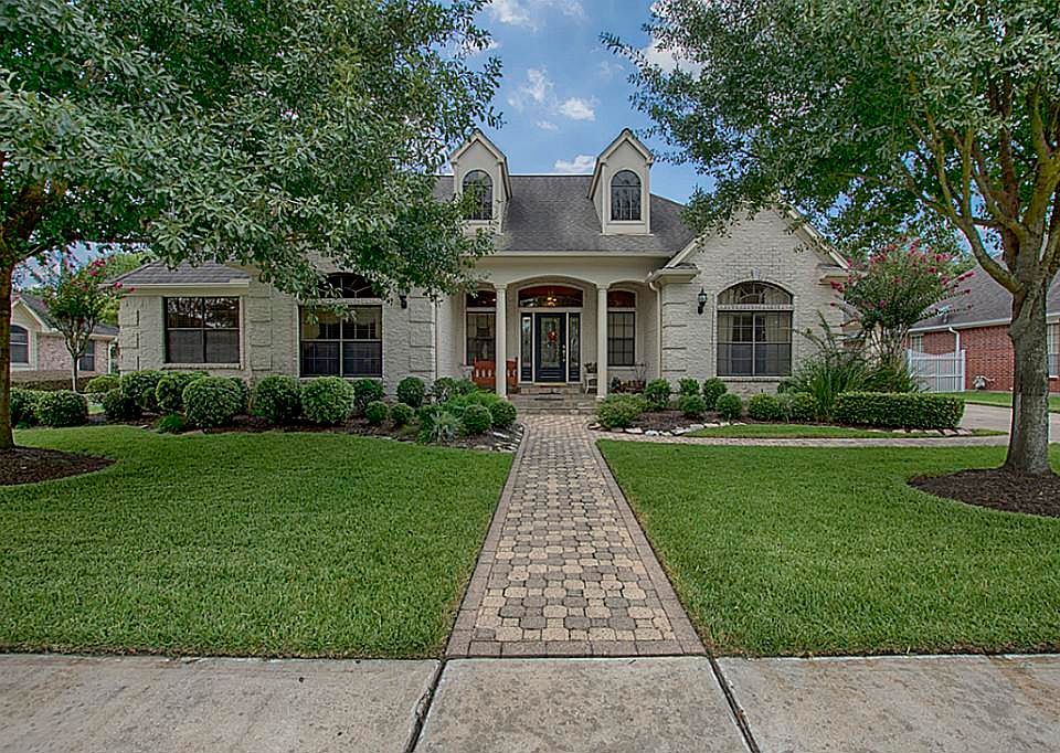 1st image of 2309 E Lawther Dr