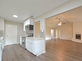 1101 Landing Blvd, League City, TX 77573