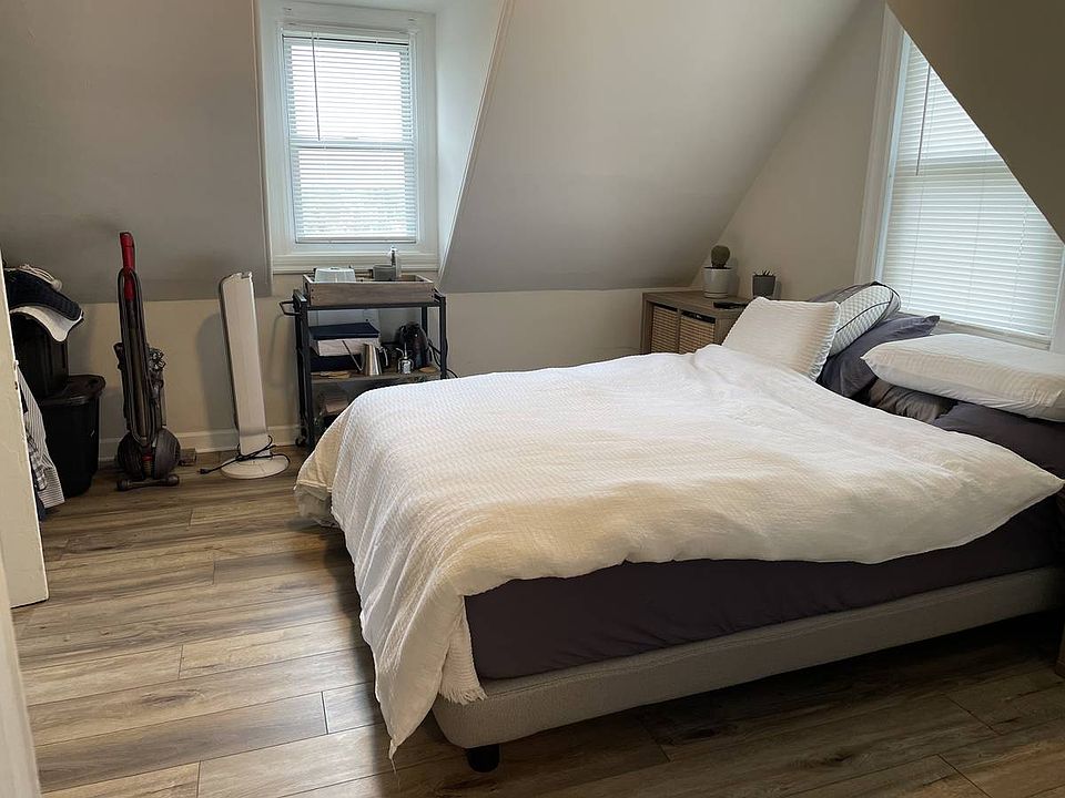 1st image of 596 Barrett Ave APT 2