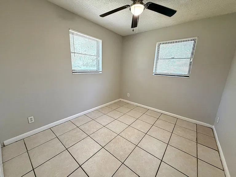 7152 Koleda Dr — Photo 11