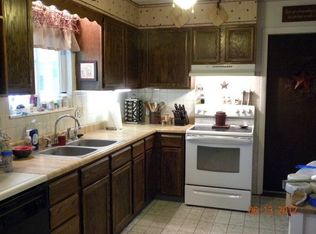 805 Cactus Ct, Lamar, CO 81052