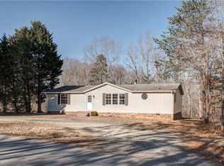 6012 Cain Forest Dr, Walkertown, NC 27051