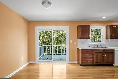4178 Kittatinny Dr — Photo 6
