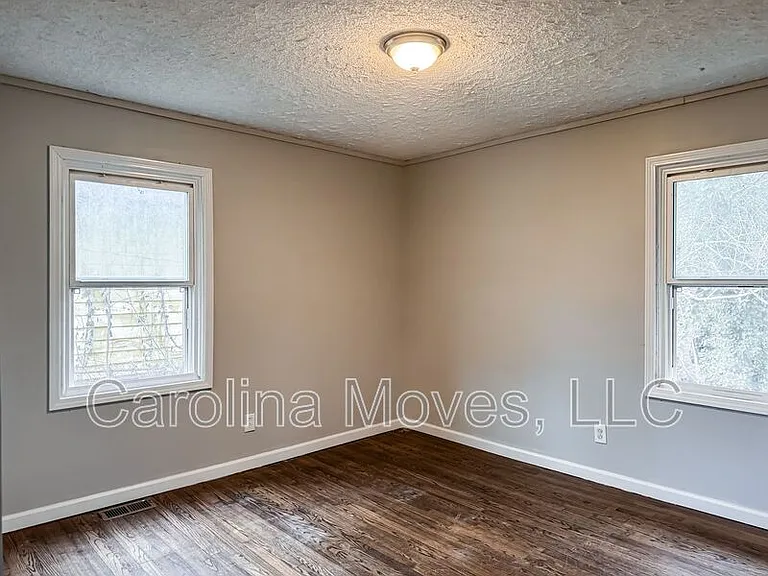 759 S Liberty St — Photo 6