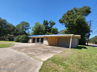 100 S Arlington Dr, Lafayette, LA 70503