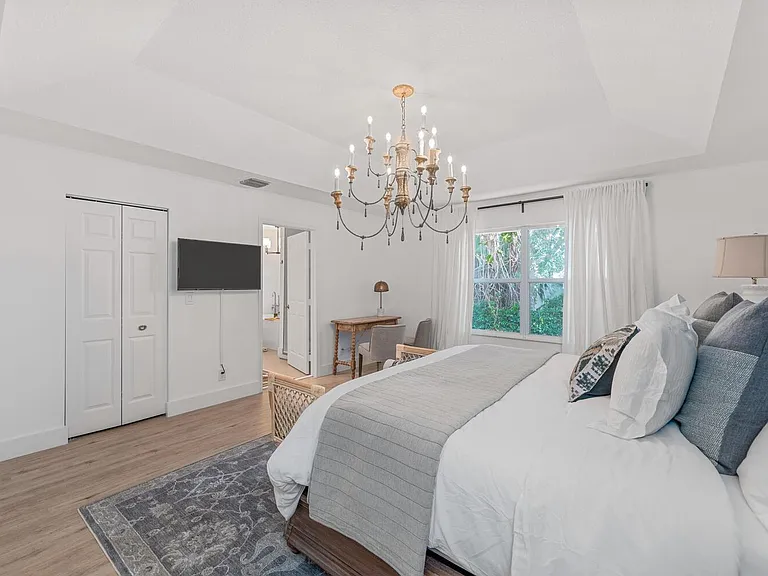 13531 Fountain View Blvd — Photo 15