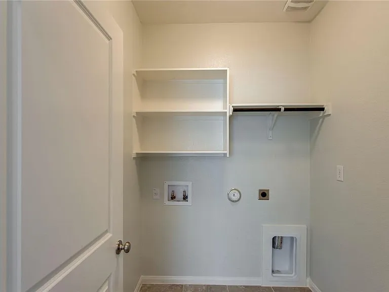401 Inspiration Dr — Photo 14