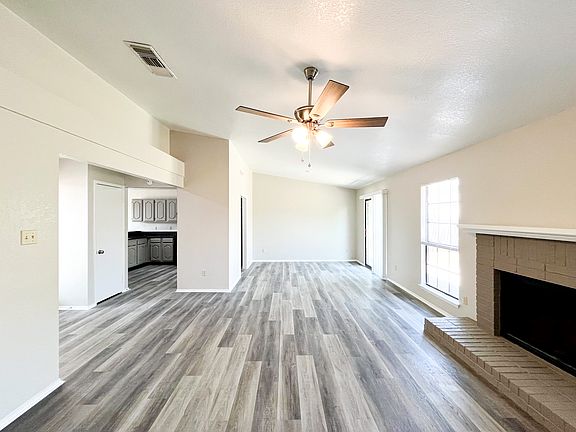 4th image of 2008 Kingwood Dr