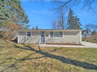 234 N Slater St, Lake Orion, MI 48362