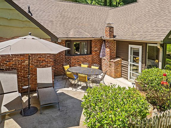 5th image of 203 Wickersham Dr