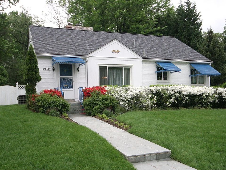 1st image of 9800 Parkwood Dr