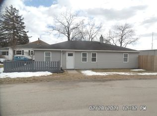 28238 La Rue St, Elkhart, IN 46516