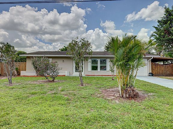 3rd image of 622 SE Degan Drive