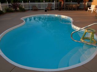 3174 Estate View Ct, Commerce Township, MI 48382