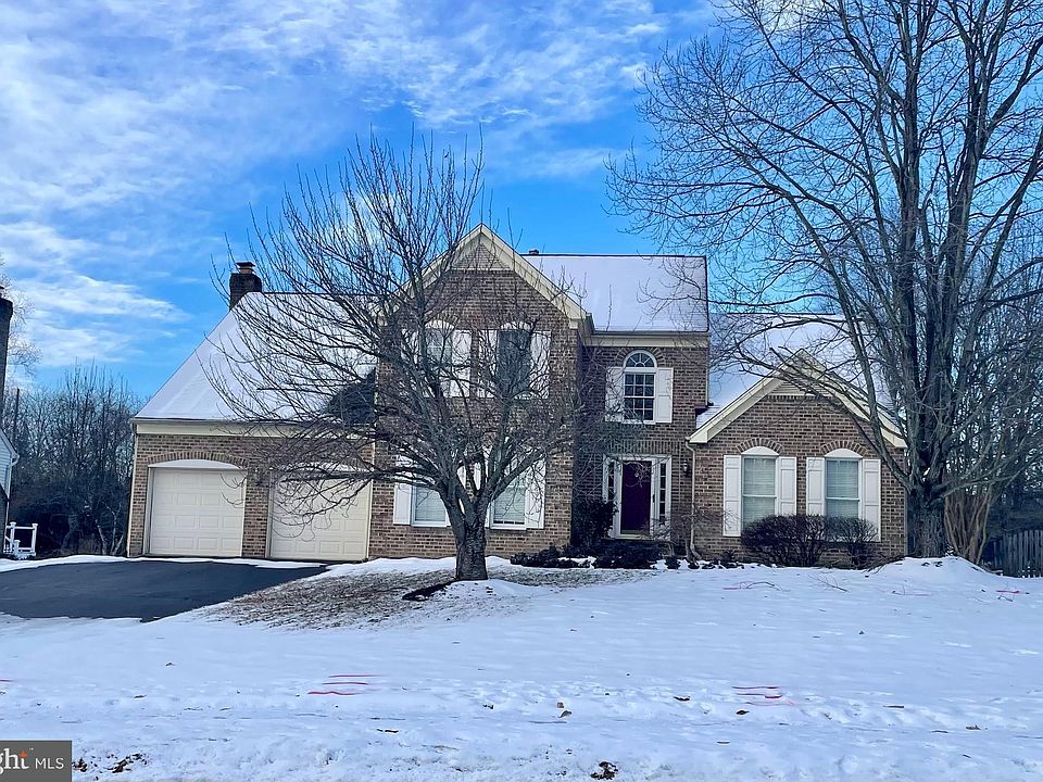 1st image of 6218 Secret Hollow Ln