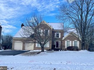 6218 Secret Hollow Ln, Centreville, VA 20120