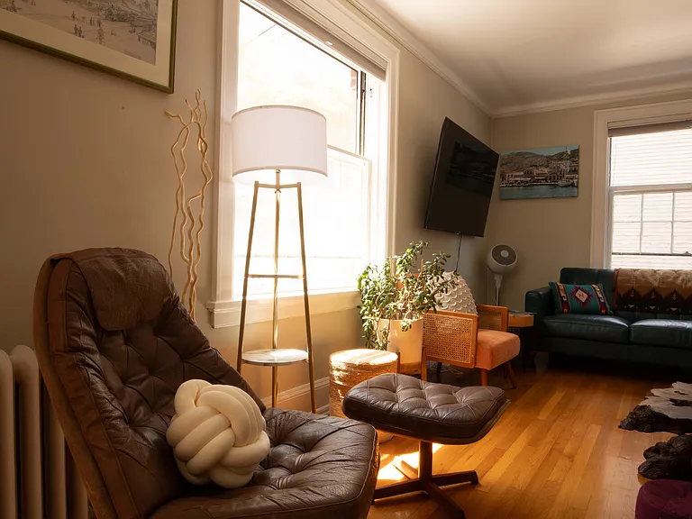 321 Boylston Ave E #203 — Photo 6