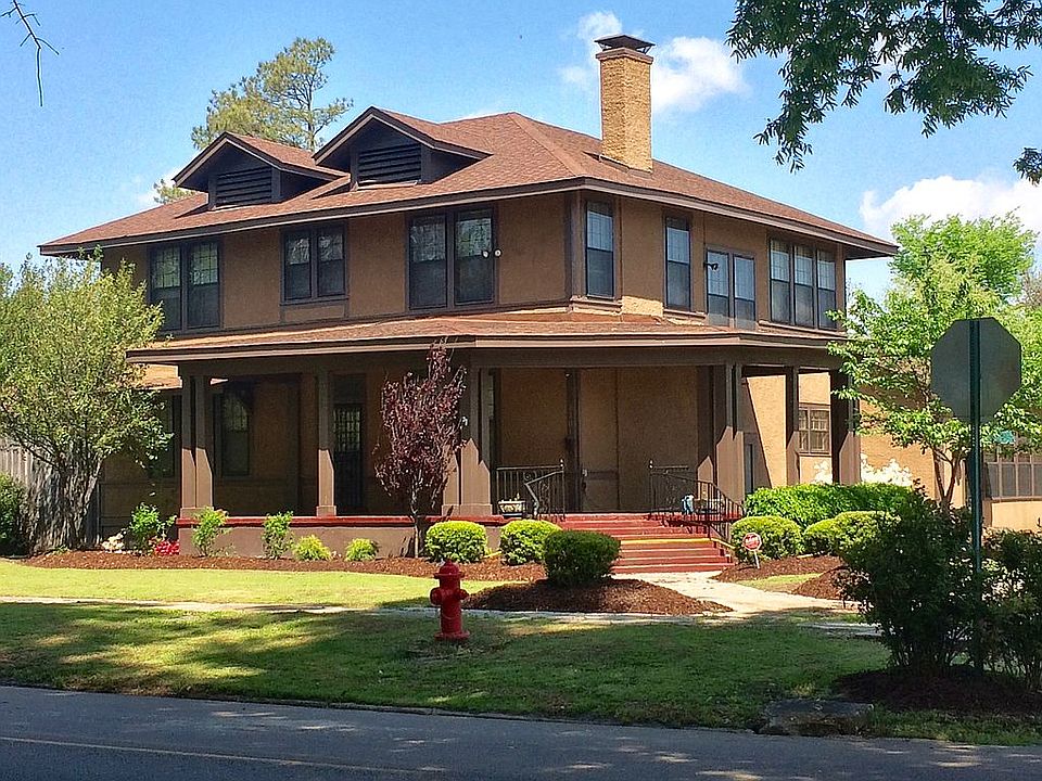 House photo taken in 2015