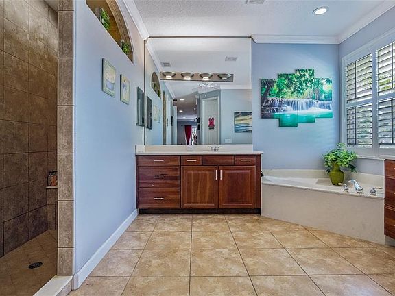 4th image of 10518 Wittenberg Way