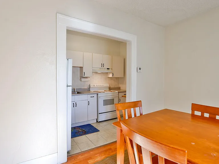 2922 W Bay View Ave #4 — Photo 5