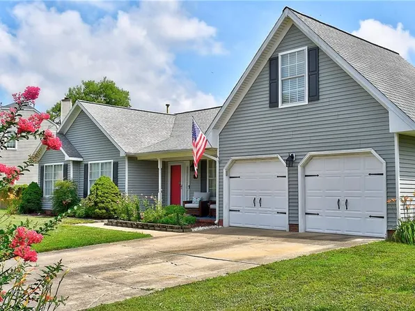 832 Woodstream Way, Chesapeake, VA 23322